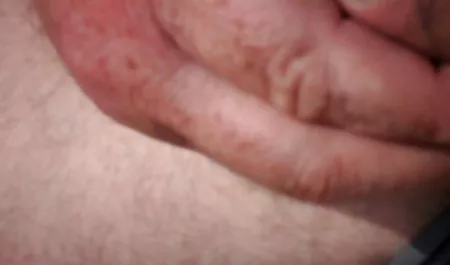 Die schwarze zierliche deutsche familien sex filme Blondine wird vom Kontrollsystem von zwei Monstern dominiert