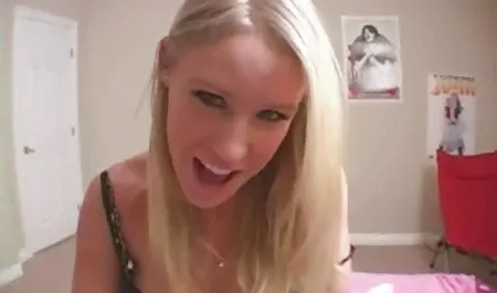 Die heiße junge die neusten sexfilme Samantha Rone bekommt ihre Muschi von einem geilen Schwanz benutzt!
