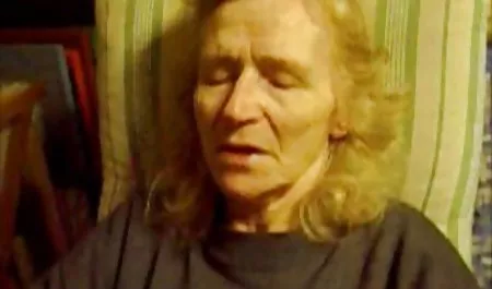 Angelina Valentine www deutsche fickfilme de Kehlenstange