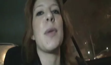 Erstaunlich sexy Rothaarige deutschesexfilme spielt mit ihrem Dildo