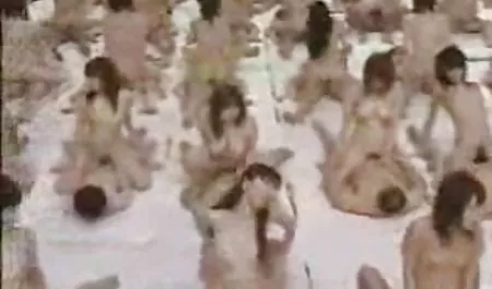 - Große Brüste sexfilme gratis ansehen Harlow Harrison nimmt einen Monsterschwanz 15475