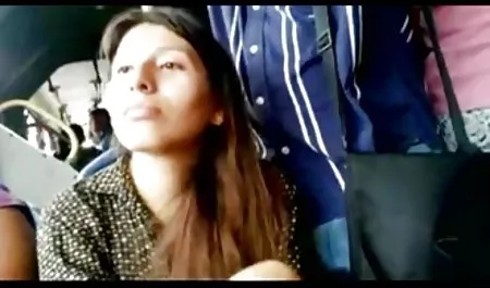 Die vollbusige Latina Julianne Vega gibt ein paar alte deutsche sexfilme verrückte Köpfe!