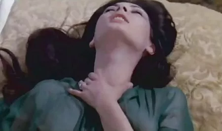 Sexy Stripperin in deutsche teen sexfilme einem Minirock