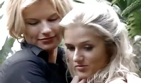 Flexy Tänzer zeigt extreme deutsche hd sexfilme Positionen