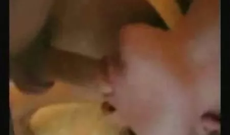 Die vollbusige blonde Lehrerin Julia Ann wird selbst gefickt! deutsche neue pornofilme