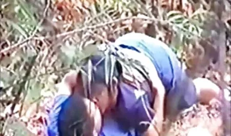 Trio der lesbischen Blondine, die Spaß in der deutsche pornofilme Schule hat