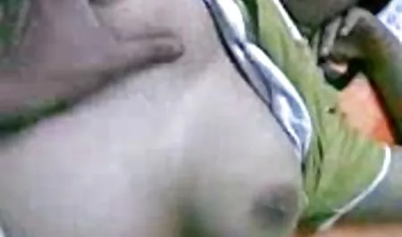 Große Brüste Schönheit suche kostenlose deutsche sexfilme Finger Muschi