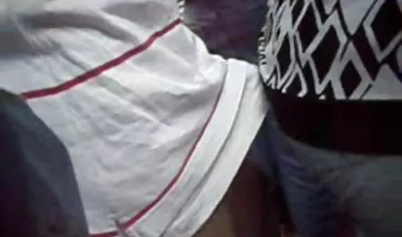 Das kleine deutsche sexfilme mit älteren frauen Schulmädchen Avi liebt raue Ficksessionen