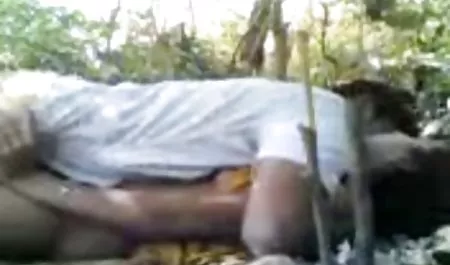 - deutsche vintage sexfilme Brünette Teen Babe in ihren sexy Dessous gefickt