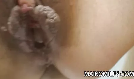 Sexy Studentin fickt ihren Arsch mit einem Dildo, um Teil 2 geile deutsche pornovideos auf 19 zu sehen